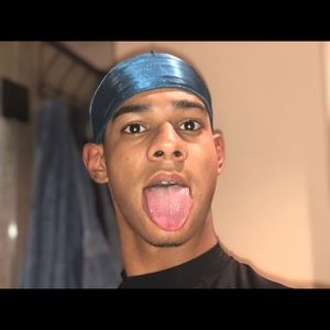 Meet your Posher, Joshua